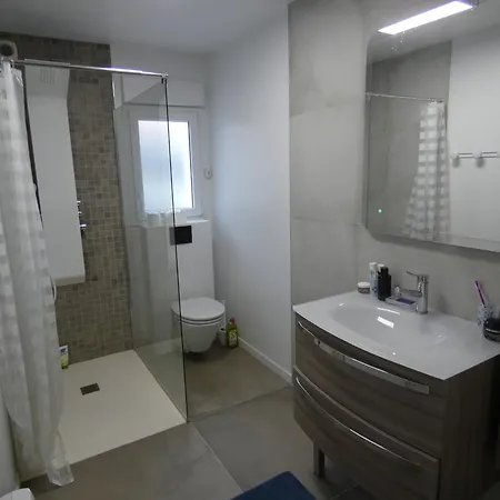 펜션 Maison De A Notre-dame-de-monts, 81m², 6 Personnes, Proche - Fr-1-540-153